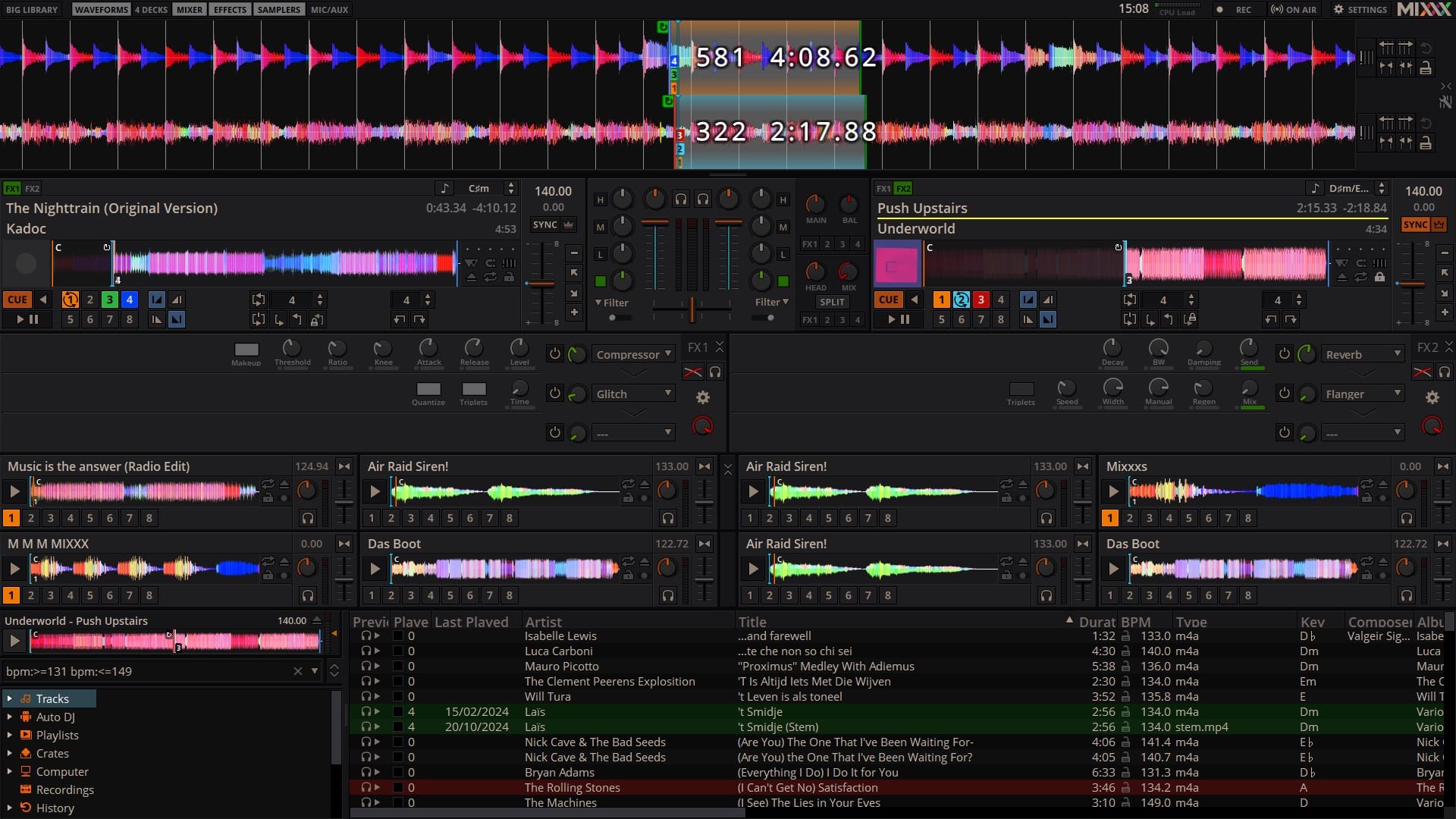 Mixxx open-source DJ software interface